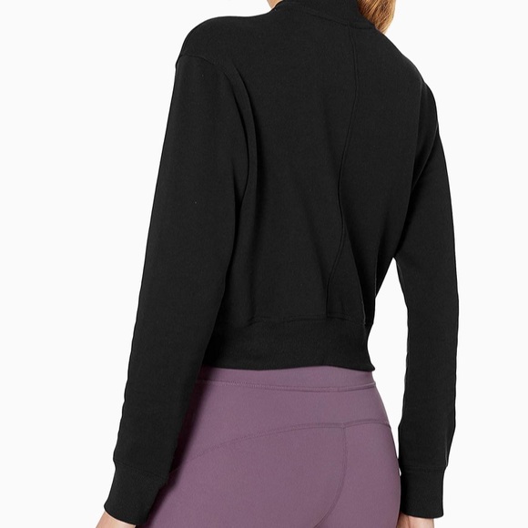 NWOT Calvin Klein 💟 Performance Cropped Crew - Picture 5 of 7